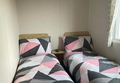 Others 2 Sleeps 8-sea View-pets-pool-parking