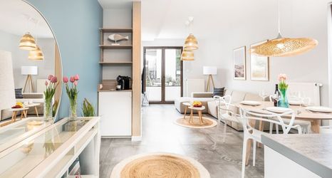 Lain-lain 2 Modern Pla a Basen Rodzinnie i Luksusowo