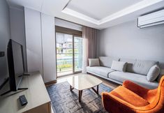 기타 6 Lara Breeze Kundu Kanyon