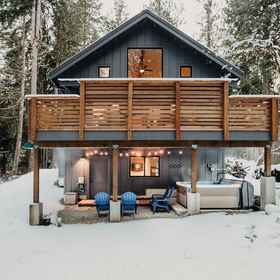 Primary image 1 Mt Baker Rim Cabin 50 With Wifi, Hot Tub and Air Conditioning, Whatcom County Hotels