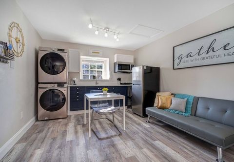 Khác Donalds Luxury Retreat