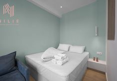 Others 3 Venus, Nilie Hospitality MGMT