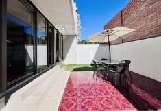 Others 3 Urban Yard Bus Terminal Home Office Pool Wifi