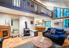 Others 7 A 2-story, 3-bedroom Traditional Family ski Chalet