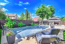 其他 Relax By Pool, Soak in Hot Tub: Plano Home