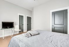 อื่นๆ 3 5 Mi to Dtwn Atl: Home w/ Office & Large Backyard!