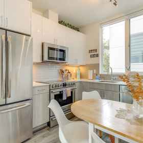 Interior15 Mi to Dtwn: Pet-friendly Townhome in Seattle!,金郡公寓