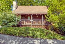 Lain-lain Backwoods Secluded Cabin Escape for 8 Guests