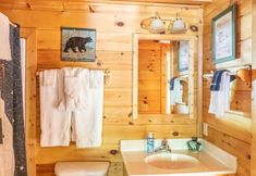 其他 5 Relaxing Eagles Ridge Getaway Hot Tub