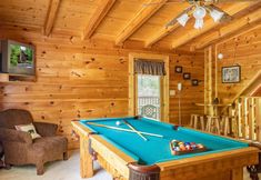 其他 6 Relaxing Eagles Ridge Getaway Hot Tub