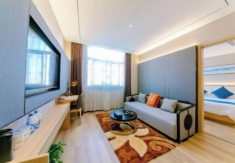 Others H Hotel (Hai'an High Speed Railway Station)