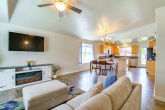 Others 4 3 Mi to Riverside Park: Grants Pass Getaway!