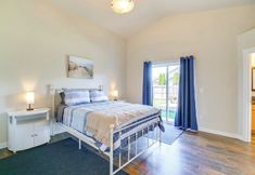 Others 7 3 Mi to Riverside Park: Grants Pass Getaway!