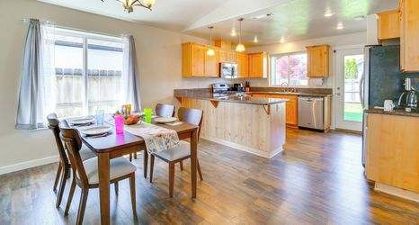 Others 2 3 Mi to Riverside Park: Grants Pass Getaway!