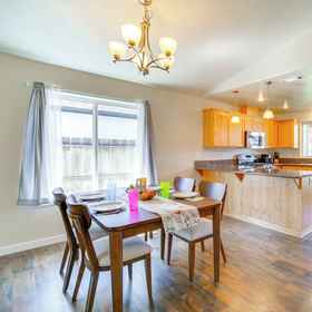 Interior 1 3 Mi to Riverside Park: Grants Pass Getaway!, Josephine County Hotels