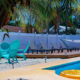 Room 1 Four Bed Home With Pool Game Room Bar Near Beach, 피넬라스 카운티 호텔