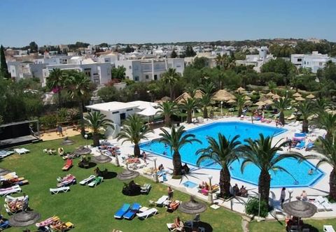 Others Golf Residence- Family Only