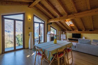 기타 4 Cremia Dreamhouse