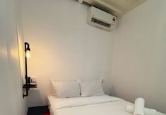 Others 7 The Harbour