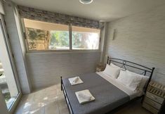 Others 4 Cassiopeia 2-Beds Lower on Beach w Pool