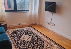Others 3 2 Beds Flat Centrally Located 2 Mins From Station