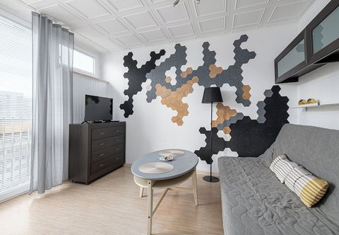 기타 RentPlanet - Przy Parku Mirowskim