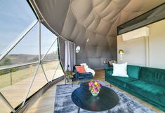 Others 3 The Bear Dome w/ Barrel Hot Tub in Franklin!