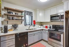 Others 5 3 Mi to Dtwn Tacoma: Pet-friendly Home