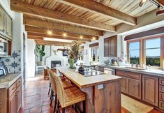 อื่นๆ 5 The Den at Coyote Ridge