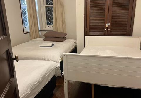 Others 4 double 2 sofa beds in a apartment