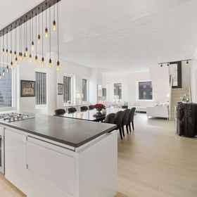 Primary image 1 Midtown 5 Bedroom Duplex Luxury Penthouse, 2,500 sq ft, Sleeps 10, Manhattan, VIP Services, 뉴욕주 호텔