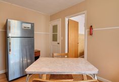 Others 4 Kayaks & Canoes: Lake-view Retreat in Ellenville!