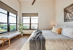 Lain-lain 7 The Flight Deck Fly-in Austin Airpark Hangar Home 3 Bedroom Home