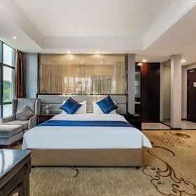 Room 1 Mige Boutique Hotel(FoShan YanBu YingHai GuoJi Cha Du), โรงแรม & ที่พัก Shanghai Street