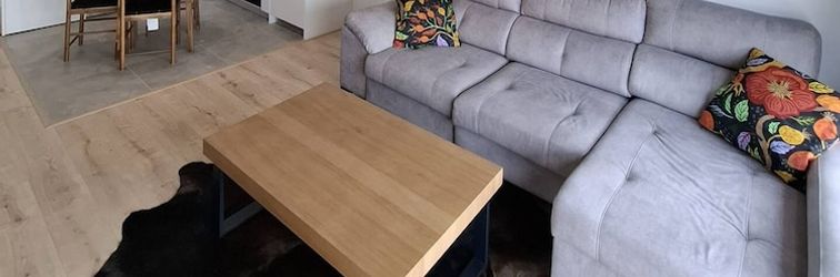 Others Happy Travel Urban Sky 26A