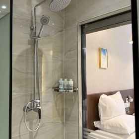 Room1Kaili Xinshishang Hotel,岑巩县飯店