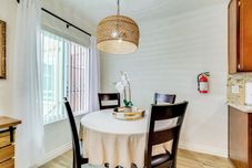 其他 1 Mi to Oceanside Municipal Pier: Condo w/ Balcony