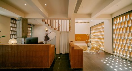 อื่นๆ 2 Cloud 9 Hotel