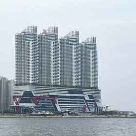 Primary image1Sky Heaven Greenbay in North Jakarta，湿婆庙飯店