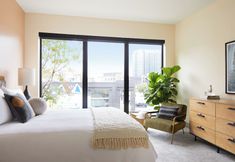 其他 6 Sentral West Midtown At Star Metals