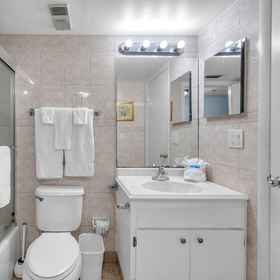 Primary image1Sea Club #304 - Gone Coastal,皮内拉斯县飯店