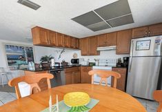 其他 7 Sea Club #12 - The Dancing Dolphin