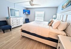 Others 5 Sea Club #13 - Coastal Charm