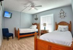 Others 6 Sea Club #13 - Coastal Charm