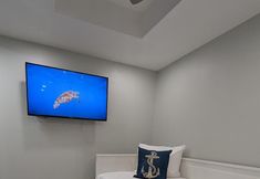 Others 4 Sea Club #25 - Dolphin's Watch