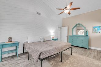 其他 4 Bates Avenue House