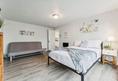 อื่นๆ 3 Rainier Guesthouse - Walk to Metro