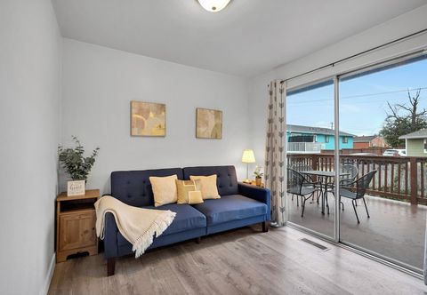 อื่นๆ Rainier Guesthouse - Walk to Metro