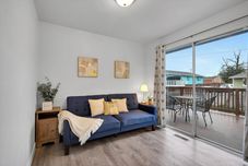 อื่นๆ Rainier Guesthouse - Walk to Metro