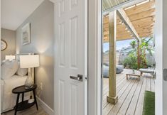 Others 3 520 Escambia St